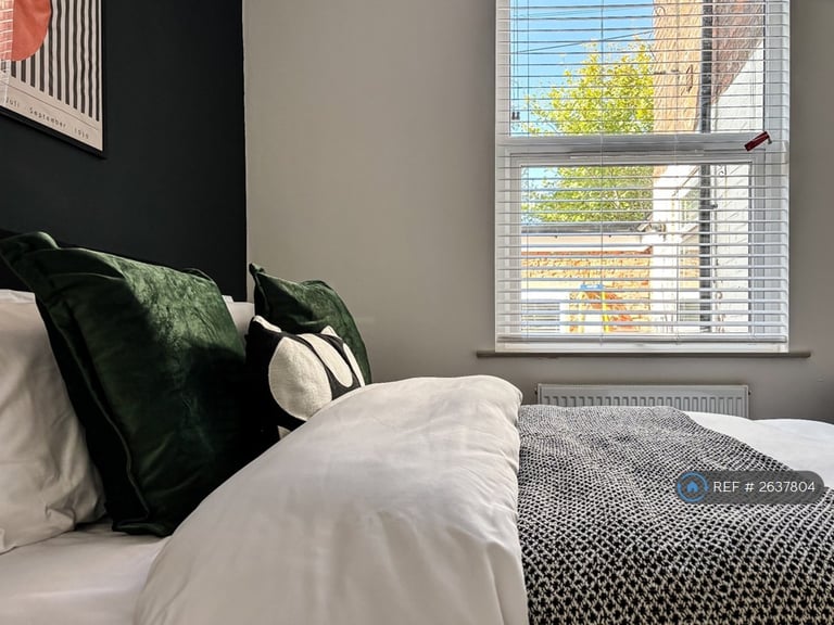 1 bedroom in Church Street, Westhoughton, Bolton, BL5 (#2637804)