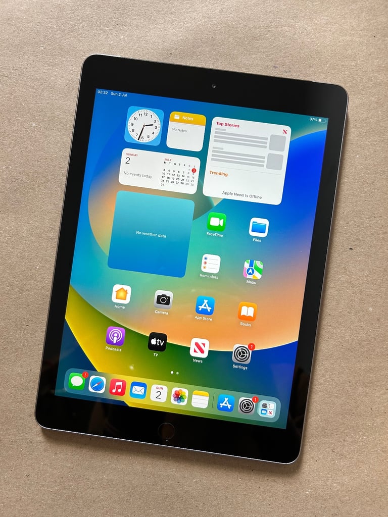 image for Apple iPad 5th Gen (A1823) 9.7” 32GB - Space Grey, Unlocked, 4G, Cellular