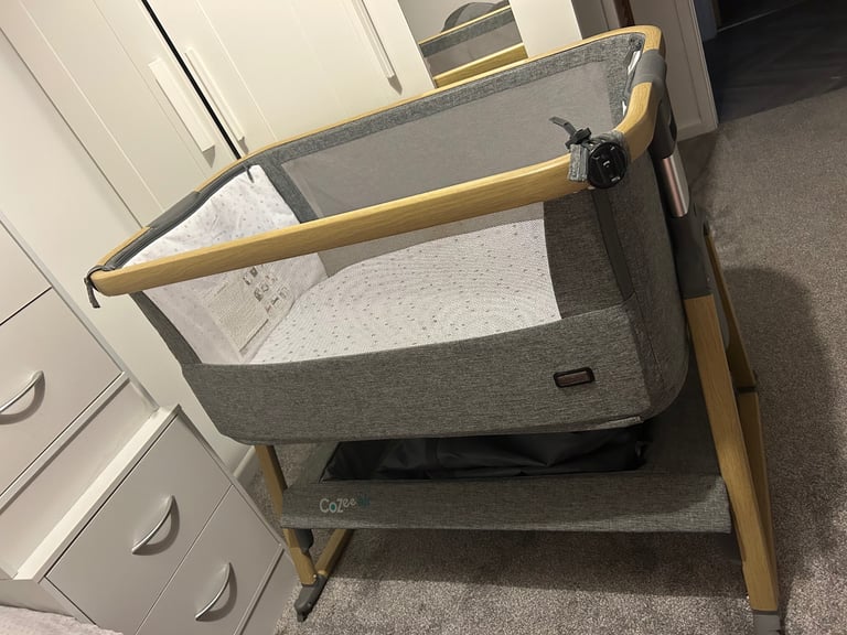 Cozee Air Bedside Crib