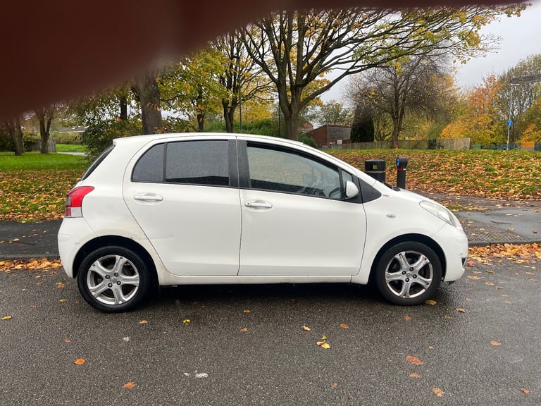Toyota, YARIS, Hatchback, 2010, Semi-Auto, 1329 (cc), 5 doors