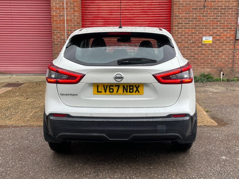 2017 Nissan Qashqai 1.2 DIG-T Acenta XTRON Euro 6 (s/s) 5dr HATCHBACK Petrol Automatic