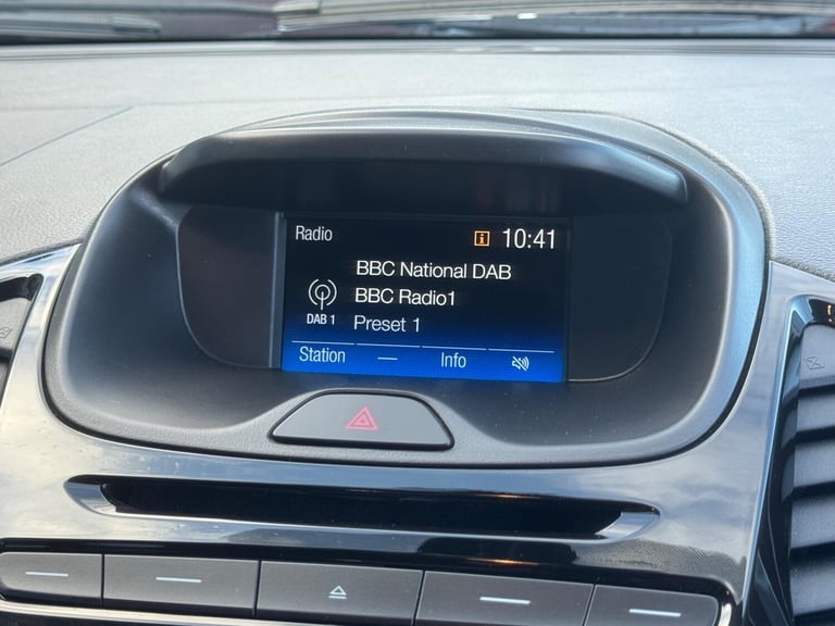 2017 Ford Ka+ 1.2 Ti-VCT Zetec Euro 6 5dr HATCHBACK Petrol Manual