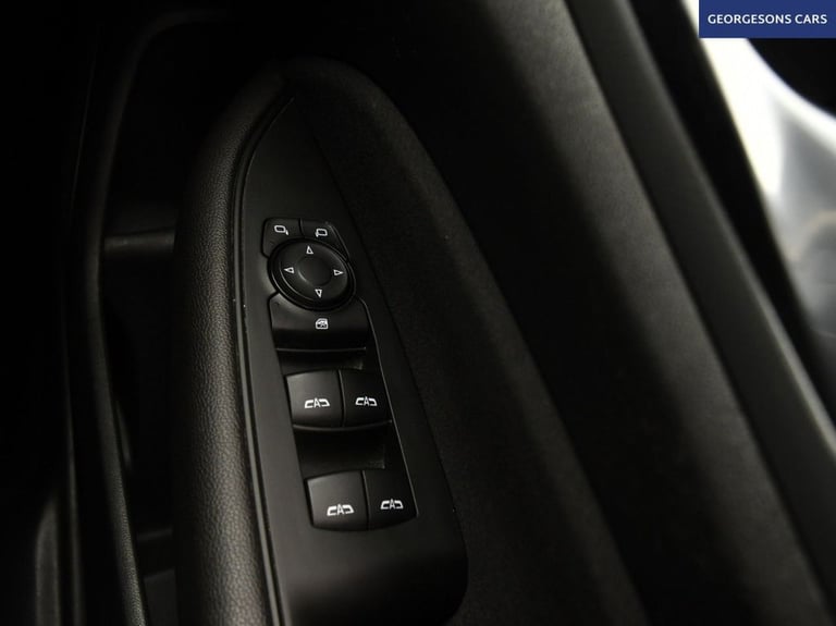 2020 Vauxhall Insignia 1.5i Turbo Design Nav Grand Sport 5dr Petrol Manual Euro 6 (s/s) (140 ps) ...