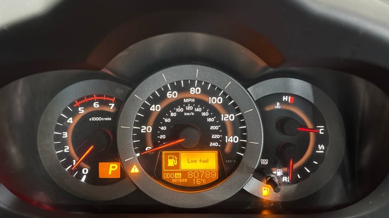 2011 Toyota RAV4 2.2 D-CAT XT-R 5dr Auto ESTATE Diesel Automatic