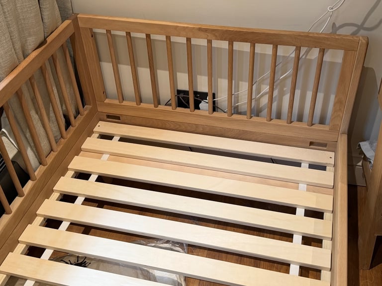 Single / Long Single (200cm) day bed solid oak
