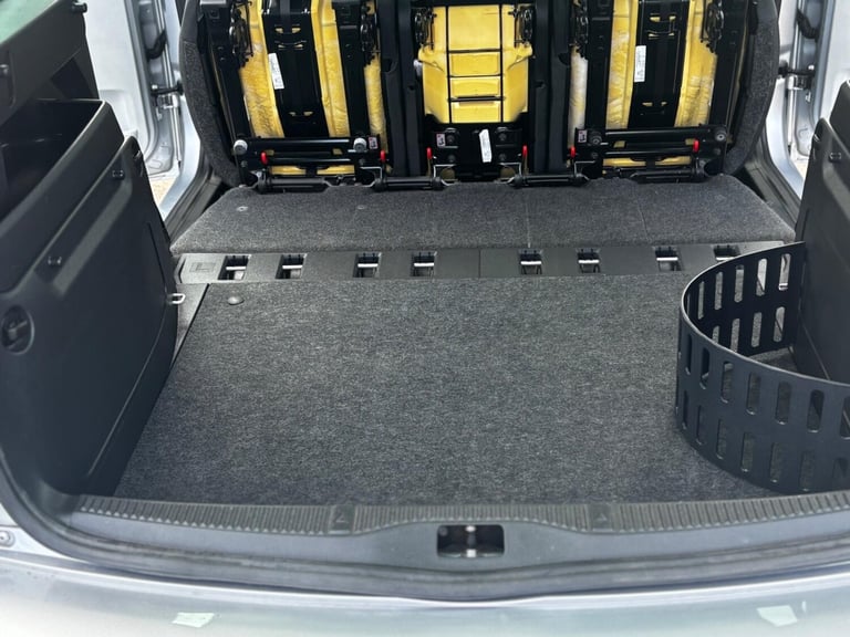 2009 Skoda Roomster 1.4 16V SE 5dr MPV Petrol Manual