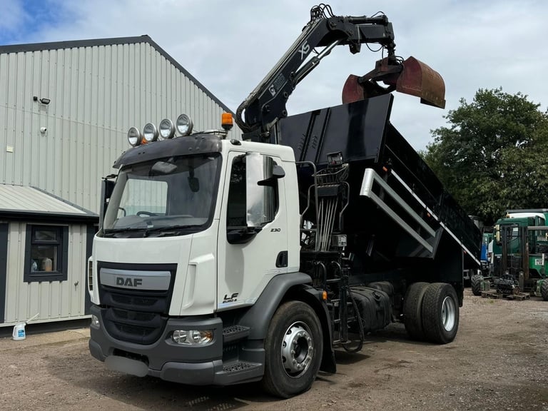 2018 DAF LF 55.230 WITH HIAB XS CRANE/TIPPER BODY DEPOSIT TAKEN!