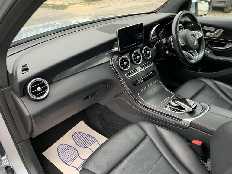 2016 Mercedes-Benz GLC 2.1 GLC220d AMG Line (Premium) SUV 5dr Diesel G-Tronic 4MATIC Euro 6 (s/s)...