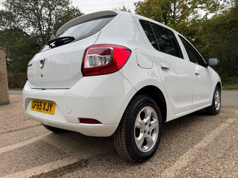 2015 Dacia Sandero 1.5 Dci Laureate Hatchback HATCHBACK Diesel Manual