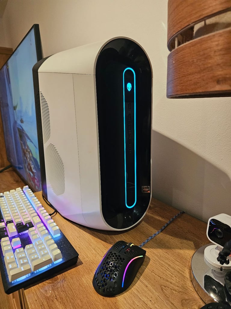 ALIENWARE GAMING PC RTX 3070 8GB / AMD Ryzen 7 3700X / 16GB DDR4 / 512GB NVME / 1TB HDD