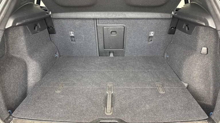 2025 Volvo XC40 2.0 B4 MHEV Ultra Bright DCT Auto Euro 6 (s/s) 5dr ESTATE Petrol/Electric Hybrid ...