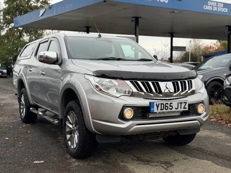 2015 Mitsubishi L200 2.4 DI-D DC Titan Pickup Double Cab 4dr Diesel Manual 4WD Euro 5 (178 ps) PI...