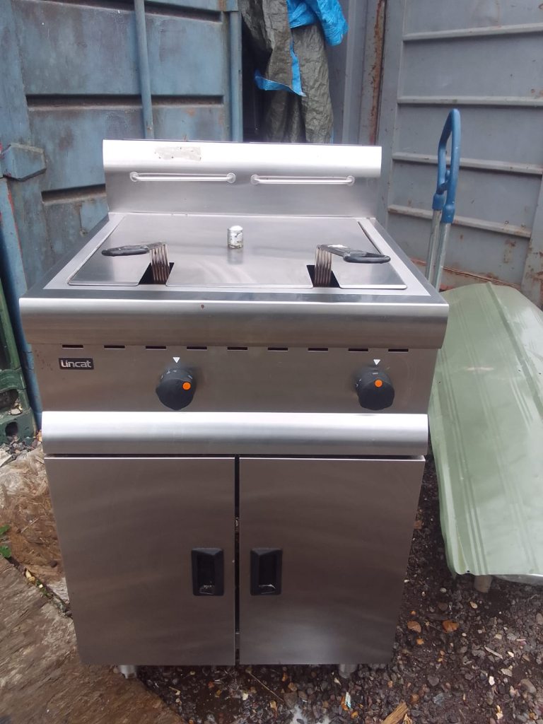 Commercial gas equipment lincat fryer trailer restaurant kitchen items 