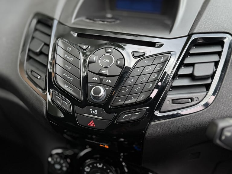 2016 Ford Fiesta 1.25 82 Zetec 5dr HATCHBACK Petrol Manual