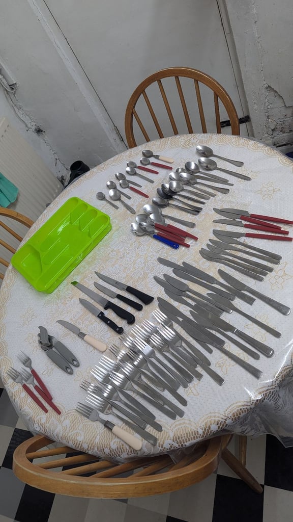 image for Kitchenware to give away