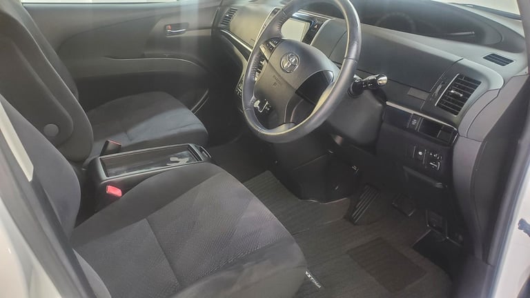 toyota toyota estima 2.4 automatic 7 seater fresh japanese import 2012 