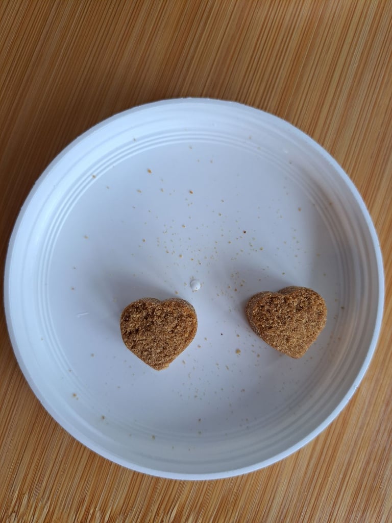 Clever calming treata/tabs for dogs