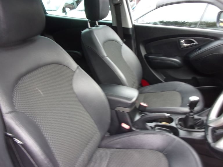  Hyundai ix35 1.7 CRDi Premium 5dr 2WD Diesel