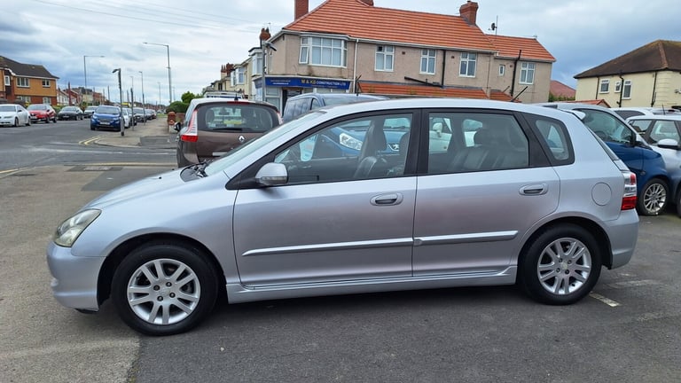 2005 Honda Civic 1.6 i-VTEC Executive Automatic 5-Door From £2,695 + Retail Package HATCHBACK Pet...