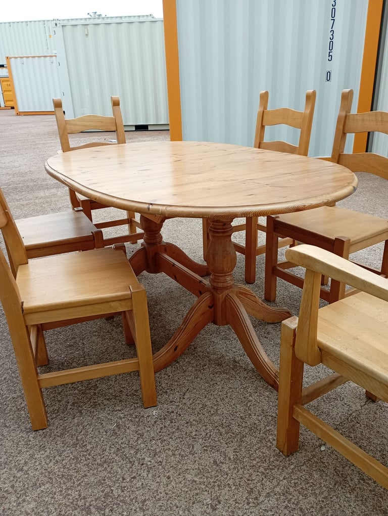 Pine dining table and 6 chairs 