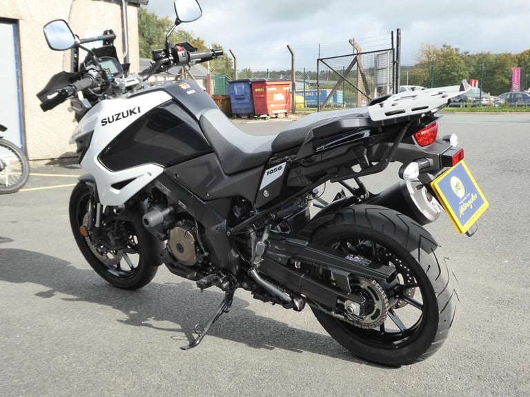 Suzuki DL1050 RQ M0 V Strom - 2020 - 10,779 Miles at Penrith Motorcycles 