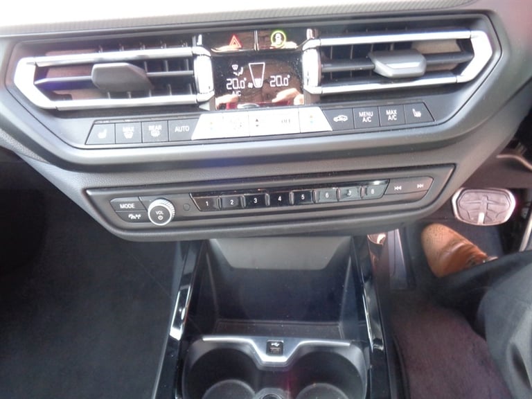 2022 BMW 1 Series 1.5 118i M Sport (LCP) Hatchback 5dr Petrol DCT Euro 6 (s/s) (136 ps) Hatchback...