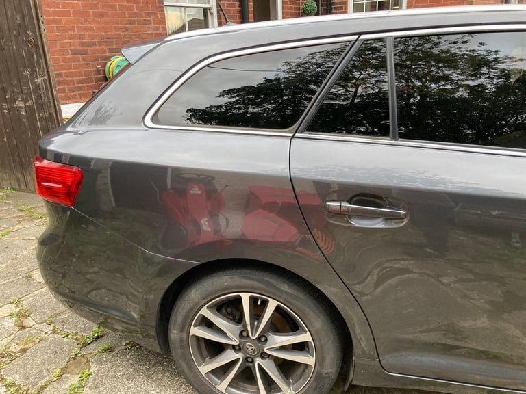 Toyota, AVENSIS, Estate, 2014, Manual, 1998 (cc), 5 doors