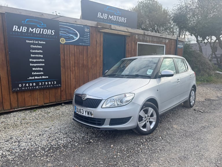 2013 Skoda Fabia 1.2 12V SE 5dr HATCHBACK Petrol Manual