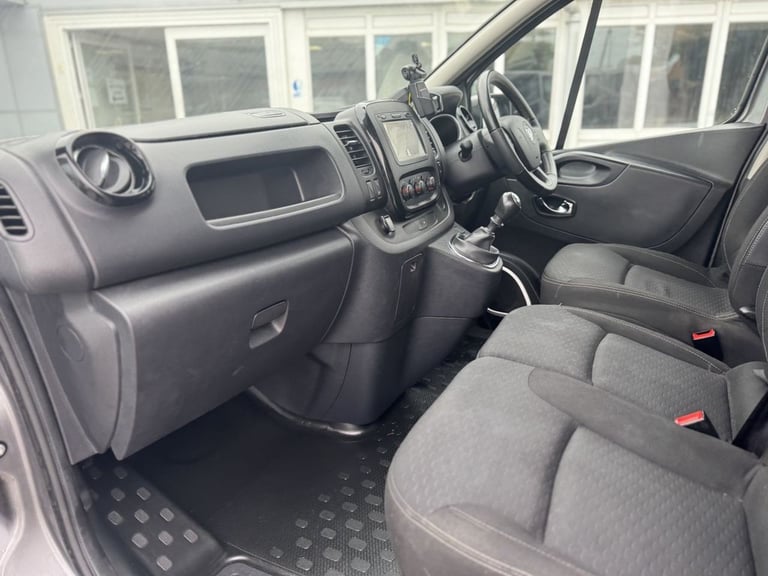 2019 Vauxhall Vivaro 1.6 CDTi 2900 BiTurbo ecoTEC Limited Edition Nav Crew Van Double Cab 5dr Di ...