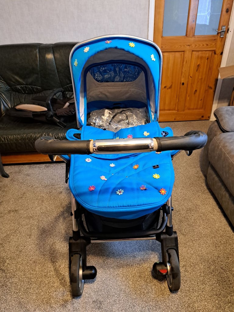 Silver Cross 2 in pram system with full rain cover