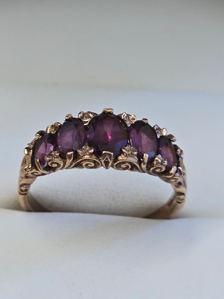 9CT ROSE GOLD AMETHYST 5 STONE RING