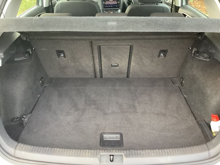 2019 Volkswagen Golf 35.8kWh e-Golf Hatchback 5dr Electric Auto (136 ps) Hatchback ELECTRIC Autom...