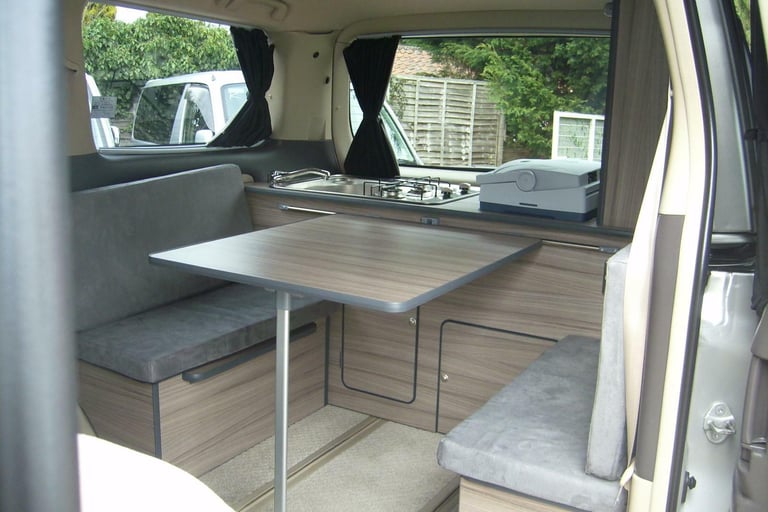 2007 TOYOTA ALPHARD CAMPER VAN ,MOTORHOME,~ NEW SIDE KITCHEN~~4 BERTH~ULEZ FREE