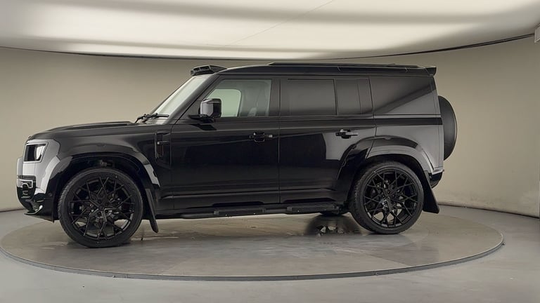 2025 Land Rover Defender 110 3.0 D250 MHEV X-Dynamic SE Hard Top SUV 5dr Diesel Auto 4WD MWB Euro...
