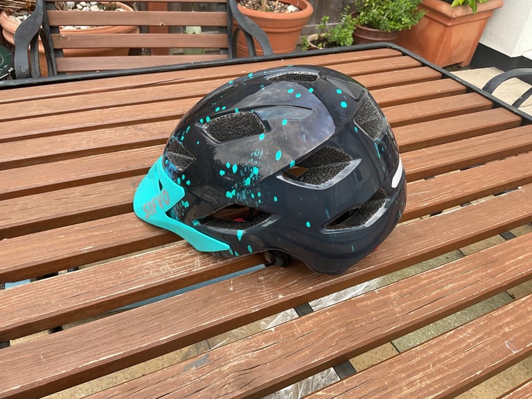 Child bike helmet 