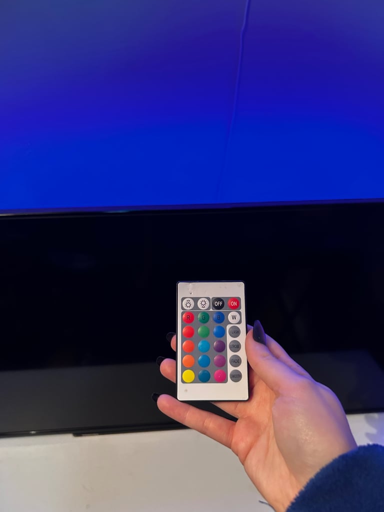 40” Toshiba TV w/ strip lights