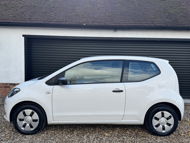 VOLKSWAGEN UP 1.0 Take up! 2012