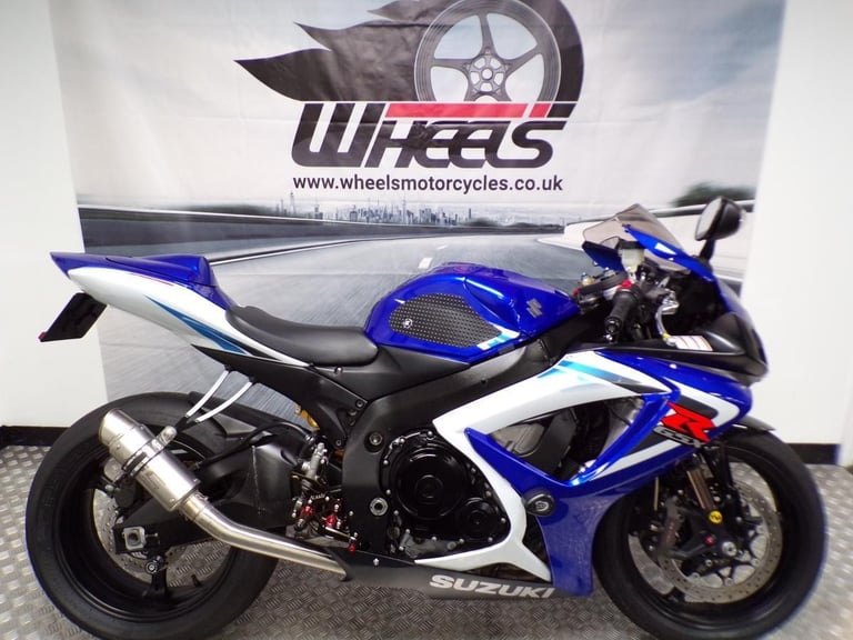 2006 SUZUKI GSXR750 SC PROJECT EXHAUST AND OHLINS REAR SUSPENSION