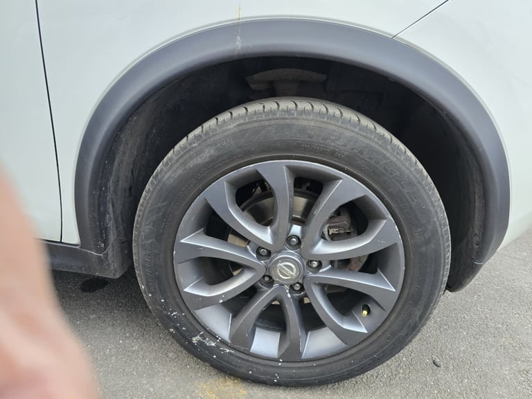 2013 Nissan Juke 1.6 Tekna 5dr CVT HATCHBACK Petrol Automatic