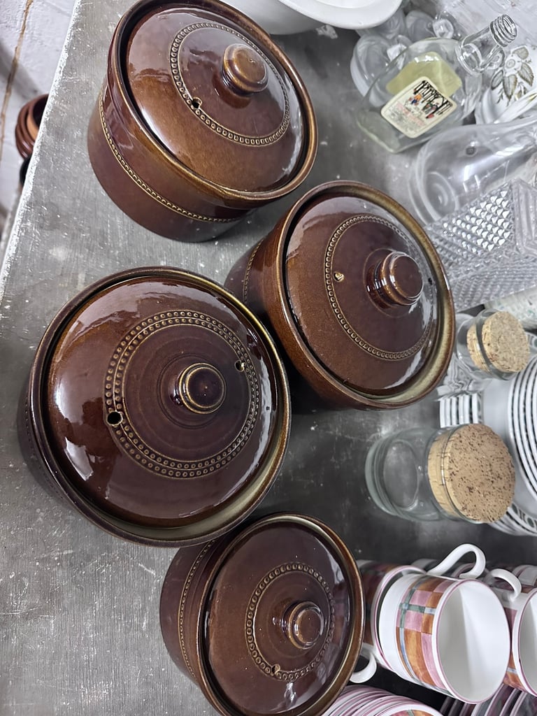 Ceramic casserole pie lidded pots - set of 4