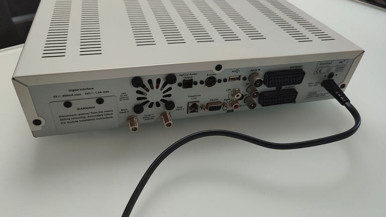 Sky +Box Amstrad DRX280 80GB Satellite TV Receiver Set Top Box White