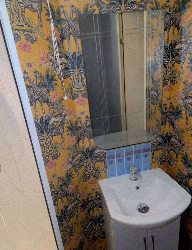 BARGAIN ... 32FT x 12FT STATIC/MOBILE HOME ABI ACCOLADE