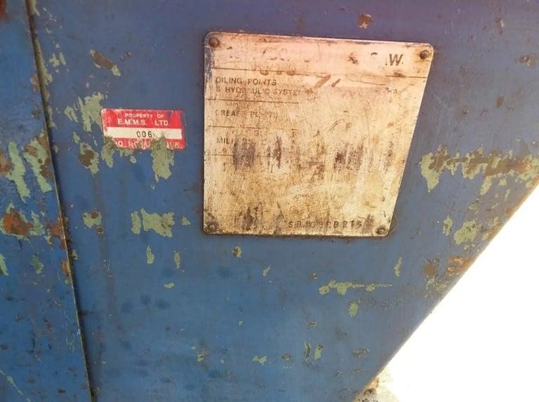 Power hacksaw Bulldog. 200 3ph - 