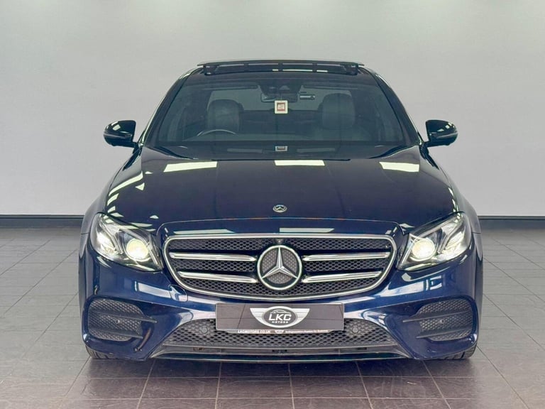 MERCEDES-BENZ E CLASS 2.0 E300d AMG Line Night Edition (Premium Plus) G-Tronic+