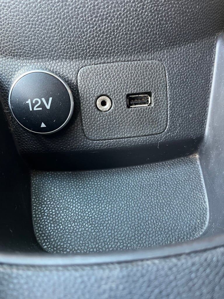 Ford, FIESTA, Hatchback, 2012, Manual, 998 (cc), 5 doors