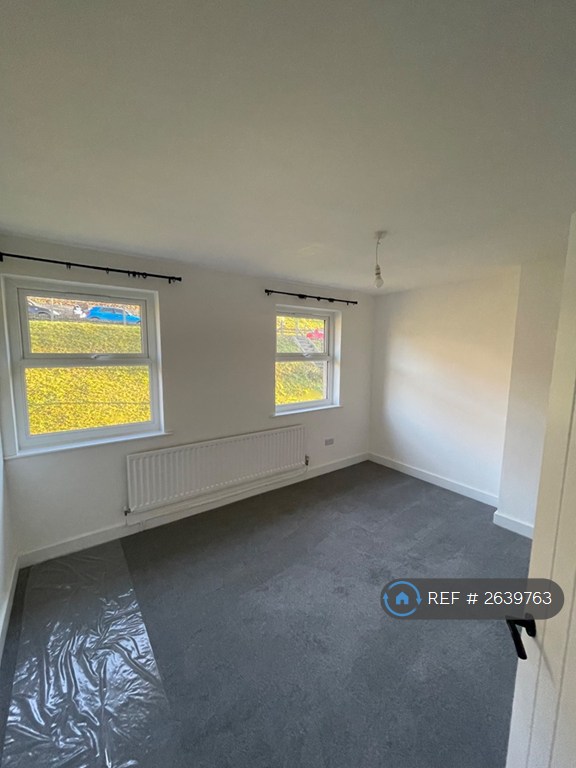 3 bedroom house in Channel View, Risca, Newport, NP11 (3 bed) (#2639763)