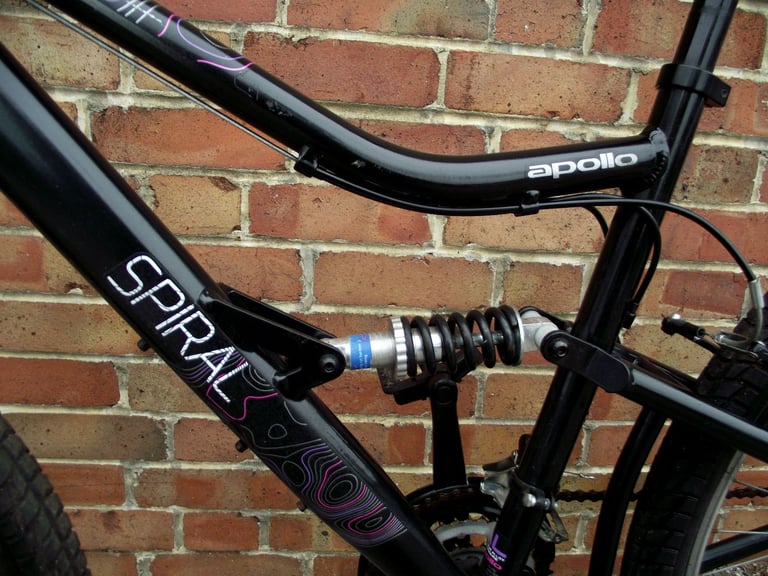 APOLLO SPIRAL 27.5 MOUNTAIN BIKE FOR SALE.CLEAN CONDITION.(FULLY SERVICED)