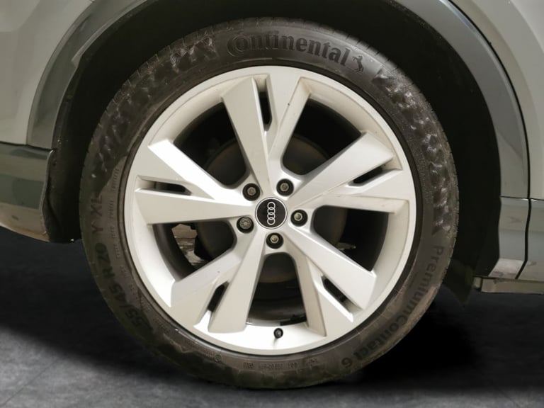 2021 Audi Q4 e-tron 40 S line SUV 5dr Electric Auto 82kWh (204 ps) - BLUETOOTH - CRUISE - SPEED S...