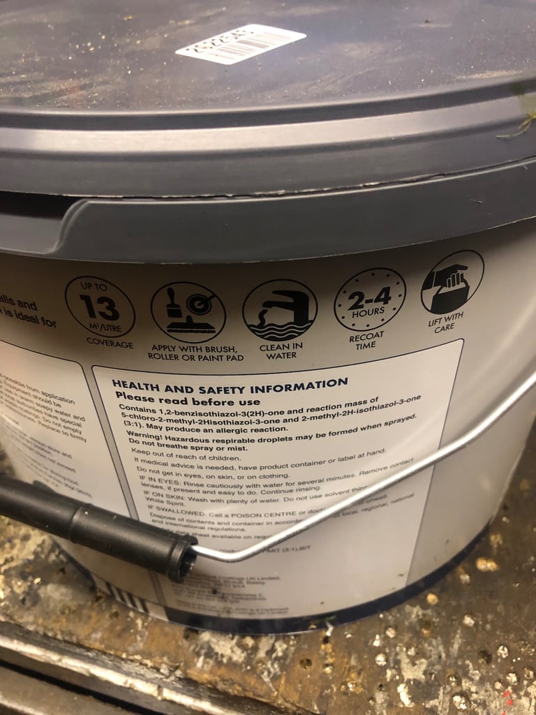 Leyland Matt emulsion  paint light grey 10L
