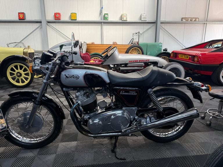 1971 Norton Commando 750 fast back, stunning condition, px 